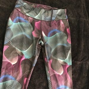 Danskin Cropped Workout Pants